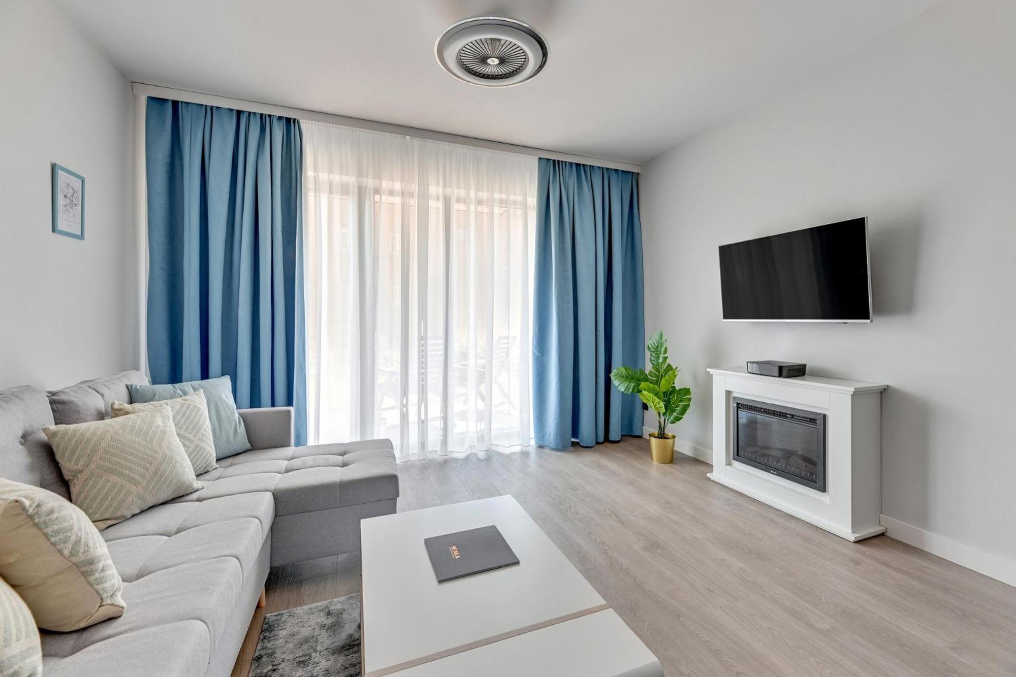 Scala City Center Apartments & Studios By Lion Apartments Danzica Esterno foto